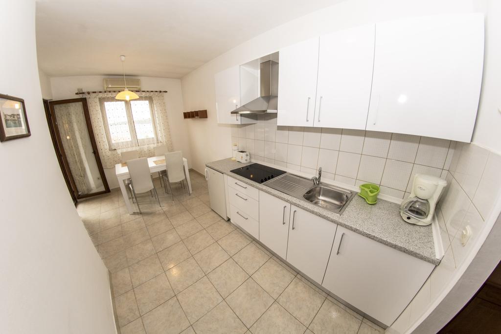 House Lucija Apartamento Sali Exterior foto