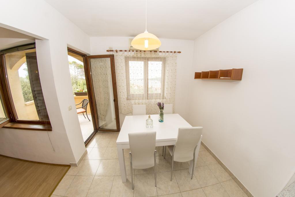 House Lucija Apartamento Sali Exterior foto