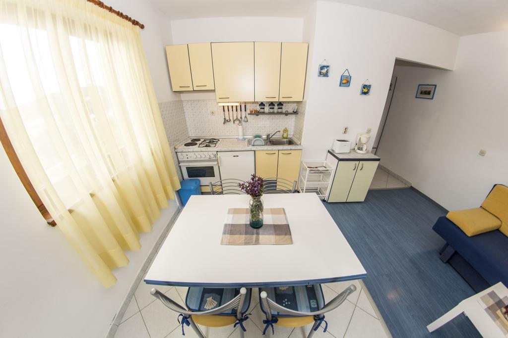House Lucija Apartamento Sali Exterior foto