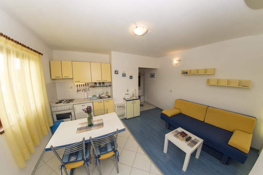 House Lucija Apartamento Sali Exterior foto